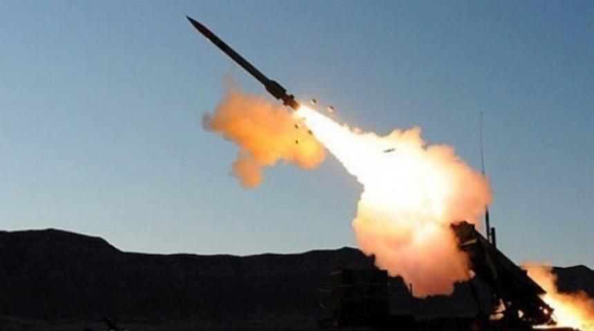 ABD'nin Bağdat B&uuml;y&uuml;kel&ccedil;iliğinde siren sesleri! Yeşil B&ouml;lge&rsquo;ye f&uuml;zeli saldırı d&uuml;zenlediler