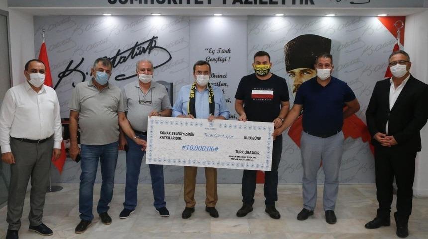 Konak&rsquo;tan Torosg&uuml;c&uuml;&rsquo;ne şampiyonluk primi