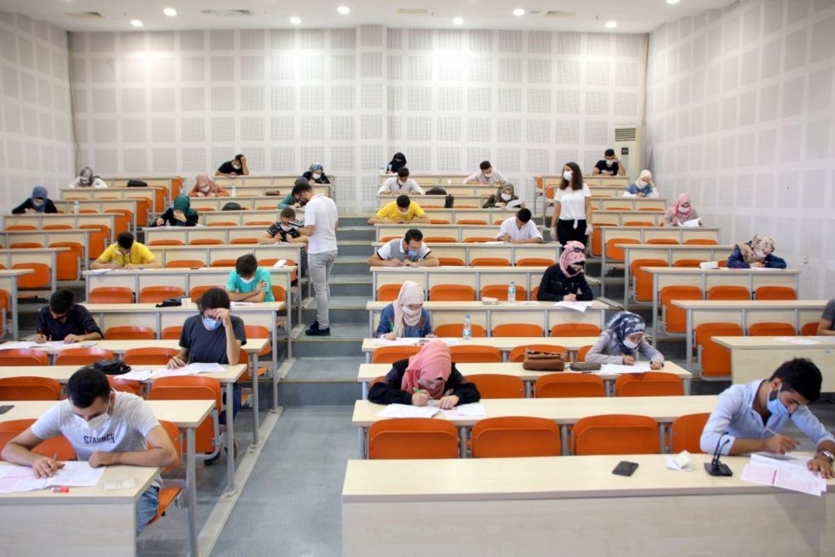 Yabancı uyruklu &ouml;ğrenciler i&ccedil;in T&uuml;rk&ccedil;e yeterlik sınavı yapıldı