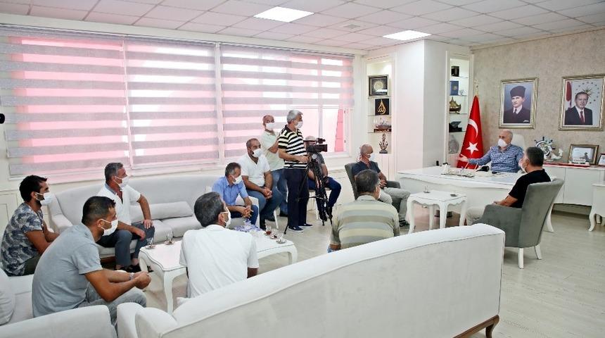 Belediyeden &ccedil;ıkışları verilen 10 personelin işe iadeleri yapıldı