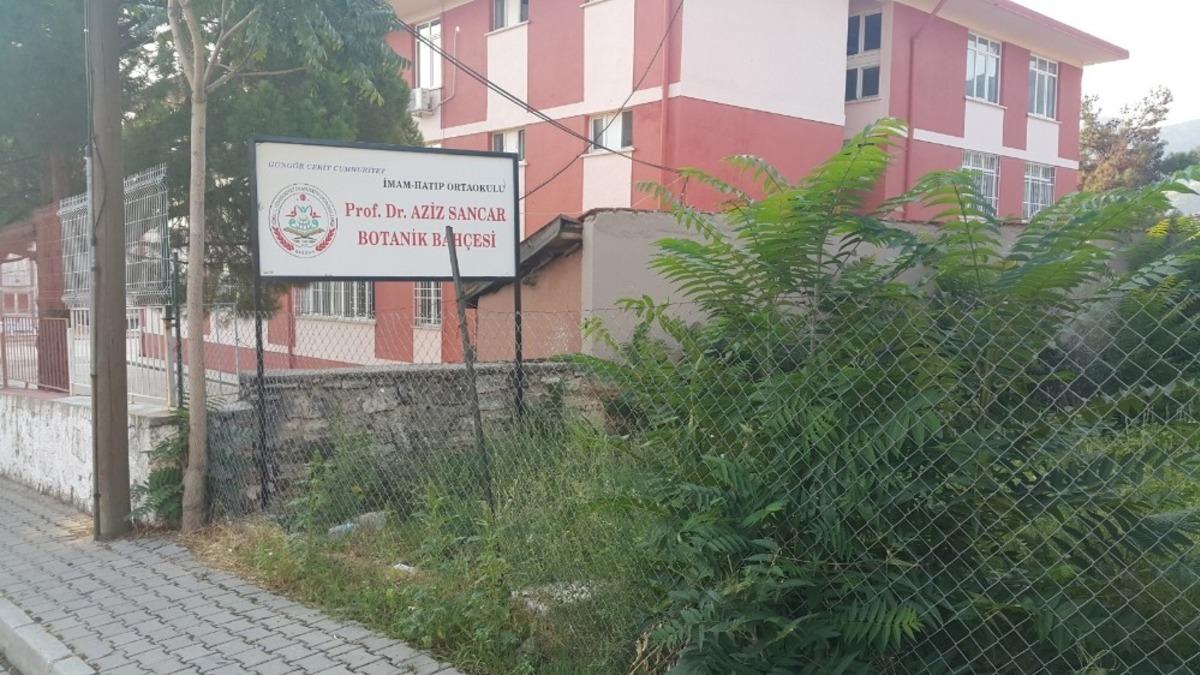 Vatandaşlar bakımsız botanik bah&ccedil;esine tepki g&ouml;sterdi