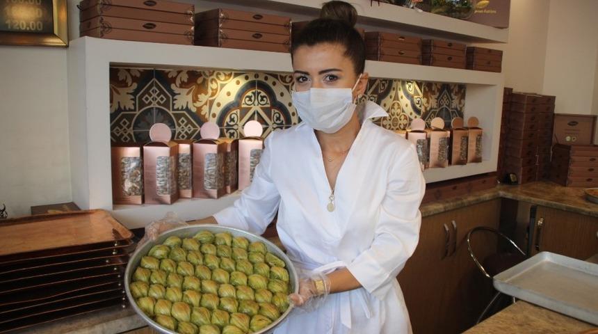 İşletme sahibinden Ahilik Haftası&rsquo;nda d&uuml;r&uuml;st ticaret &ouml;rneği