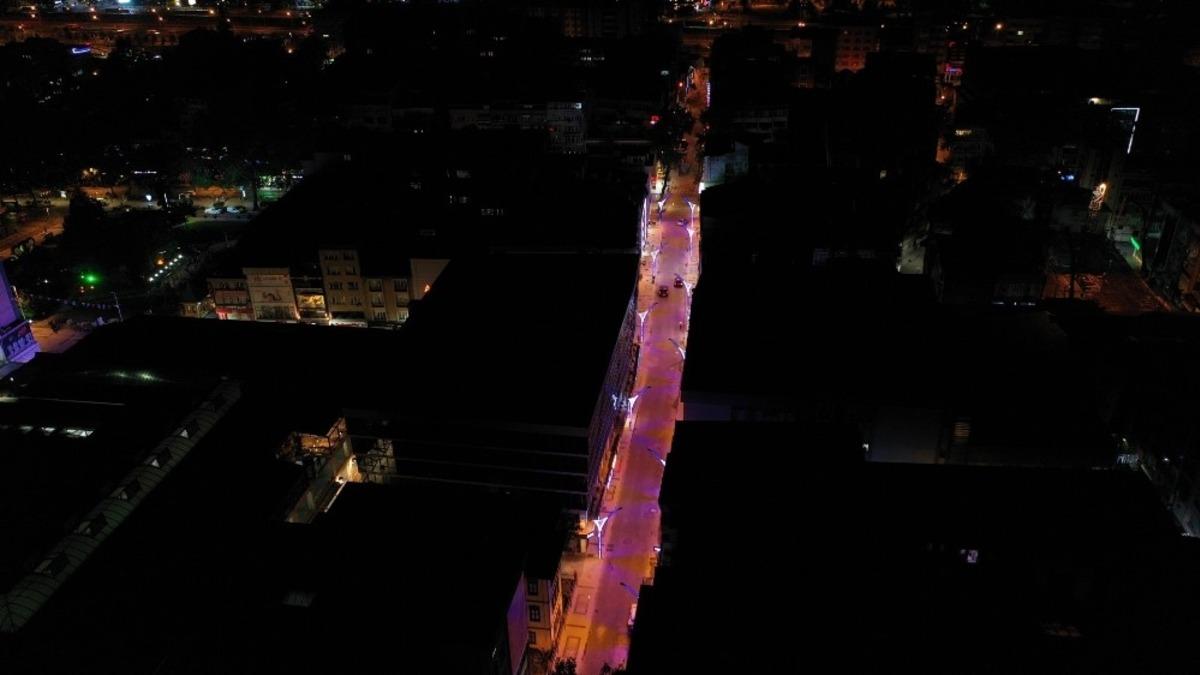 Alemdar Caddesi ışıl ışıl oldu