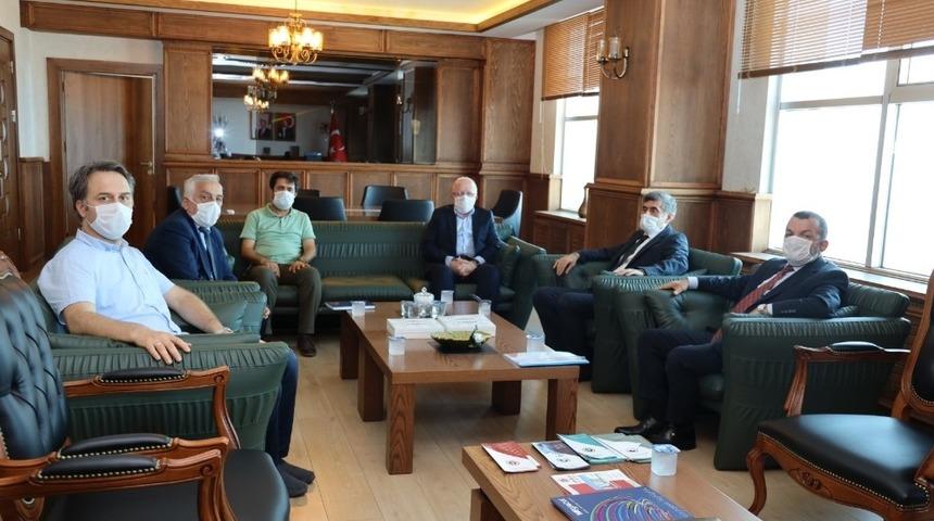 İki &uuml;niversite tek y&uuml;rek