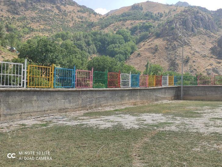 Şırnak’ta öğretmenlerden örnek davranış G1