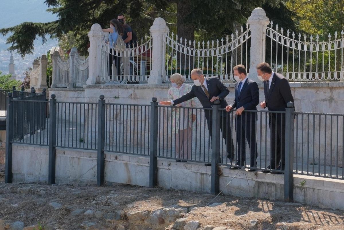 Bursa&rsquo;nın &lsquo;Tarih Adası&rsquo; Tophane&rsquo;den şekillenmeye başladı