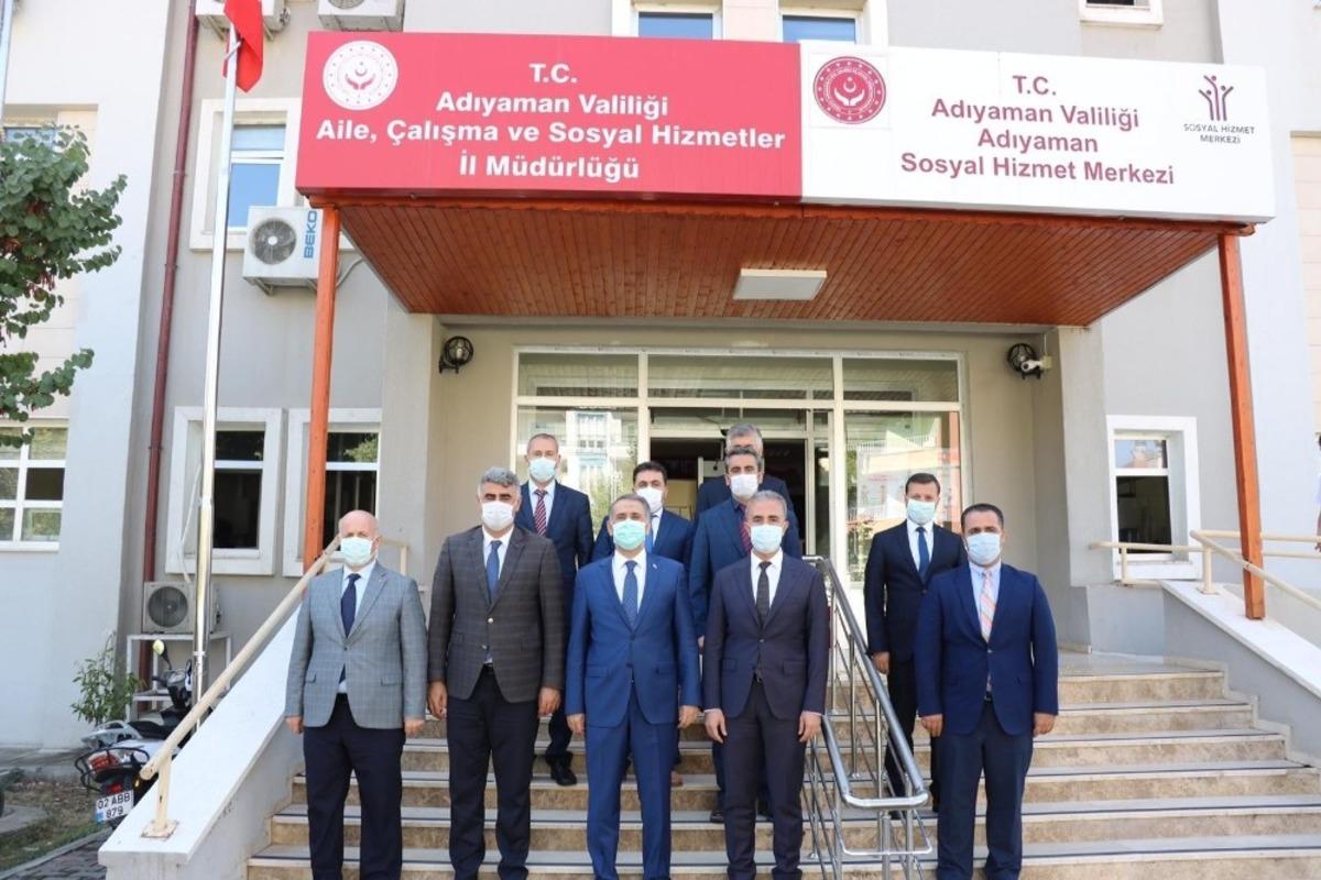 Vali &Ccedil;uhadar, Aile, &Ccedil;alışma ve Sosyal Hizmetler M&uuml;d&uuml;rl&uuml;ğ&uuml;nden brifing aldı