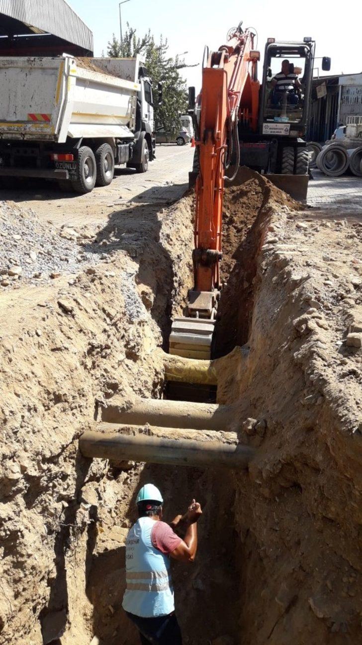 ASKİ Efeler’deki 1. Sanayi Sitesi’nin yağmur suyu alt yapısını yeniliyor G2