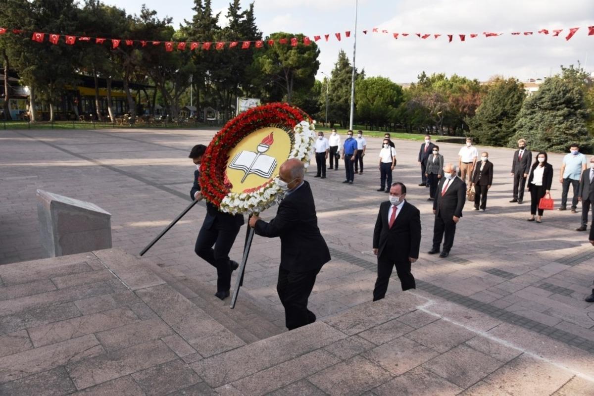 Balıkesir&rsquo;de İlk&ouml;ğretim haftası kutlandı