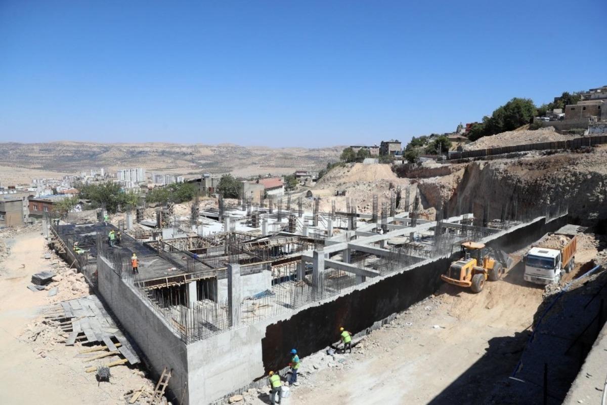 Diyarbakırkapı Otopark Projesi y&uuml;kselmeye devam ediyor