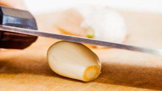 Kulak ağrısını azaltmanın 8 doğal yolu! Sarımsak, zencefil...