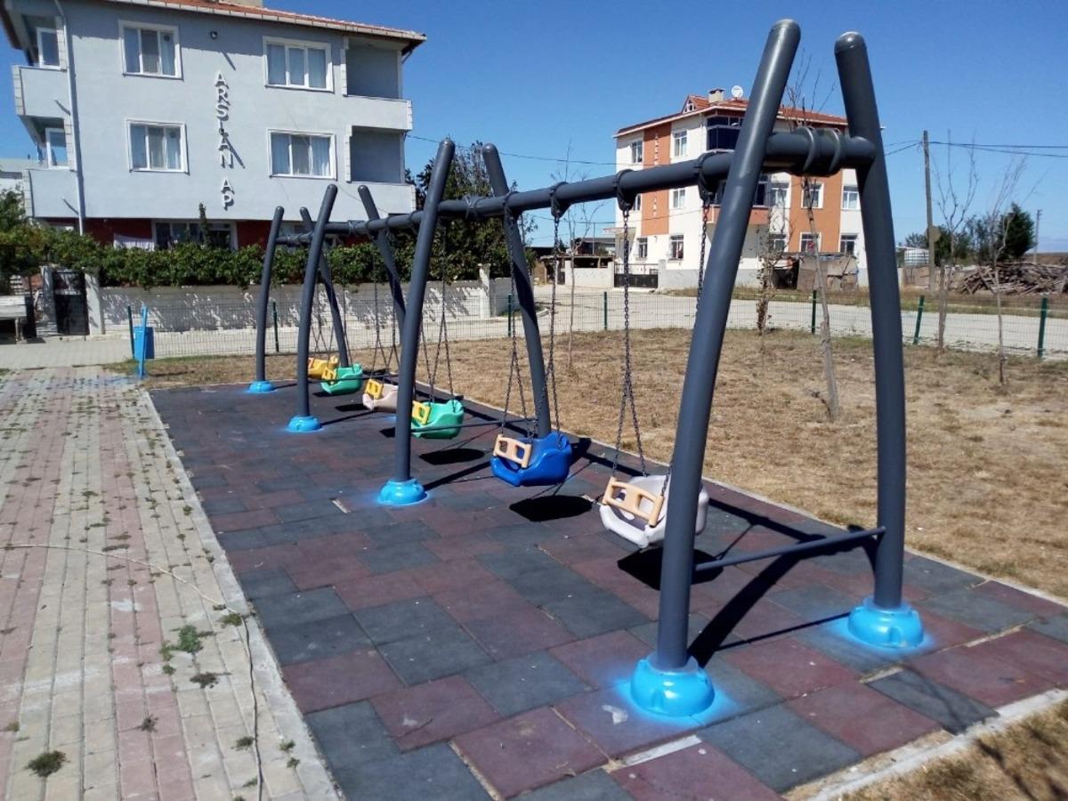 Ergene&rsquo;deki parklara bakım yapılıyor