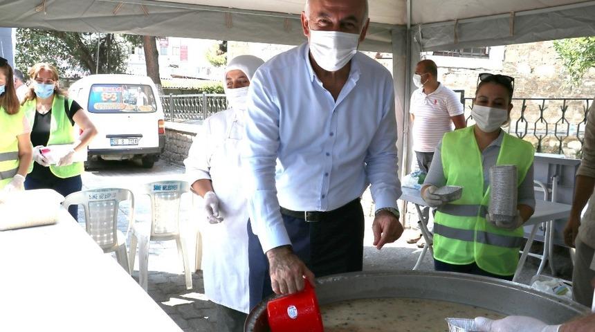 S&ouml;ke Belediyesi&rsquo;nden aşure hayrı