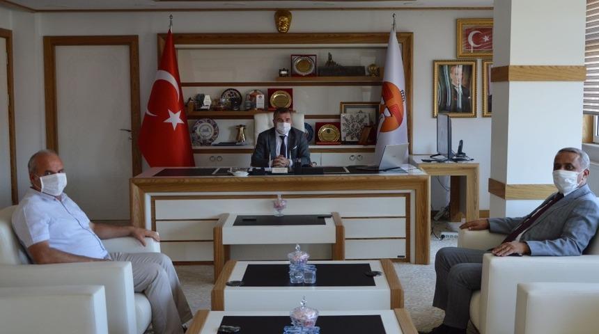 Başkan &Ouml;zdemir: &ldquo;&Ccedil;ift&ccedil;ilerimizin yanındayız&rdquo;