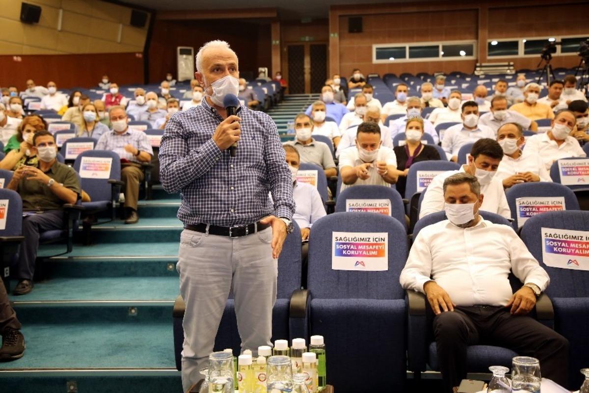 G&uuml;ltak, Engelsiz At&ouml;lyesinin &uuml;r&uuml;nlerini B&uuml;y&uuml;kşehir Meclisinde tanıttı