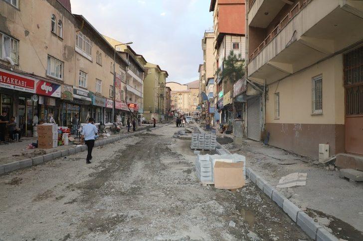 Hakkari’de yol yapım çalışması G3