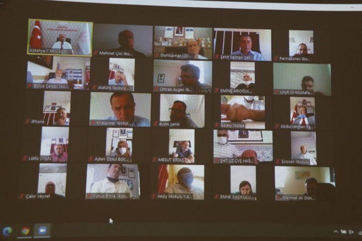 Müdür Başyiğit, ilkokul müdürleriyle yüz yüze eğitimi konuştu G3