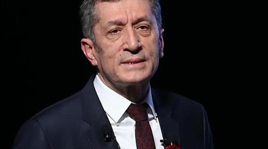 Bakan Sel&ccedil;uk a&ccedil;ıkladı! İşte y&uuml;z y&uuml;ze eğitimin ayrıntıları