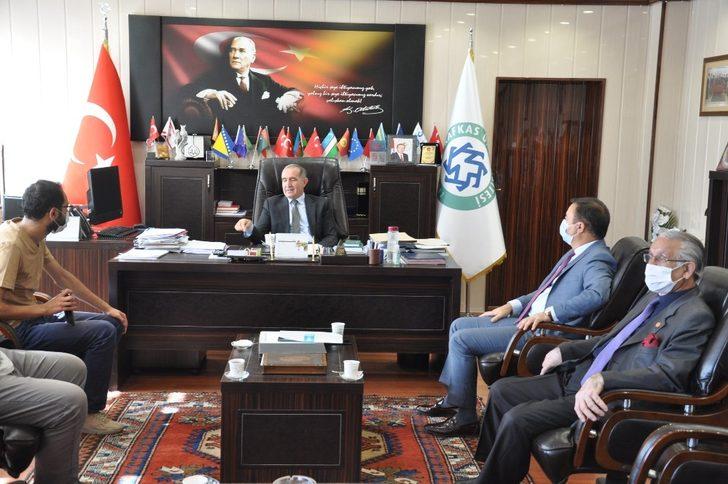 KAÜ Rektörü Prof. Dr. Hüsnü Kapu, basınla buluştu G2