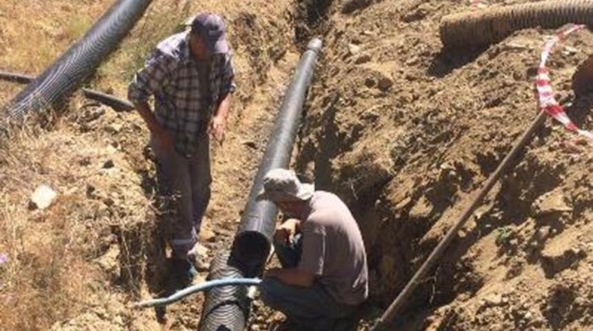 Rızapaşa k&ouml;y&uuml;n&uuml;n kanalizasyon hattı bakım onarım &ccedil;alışmaları tamamlandı