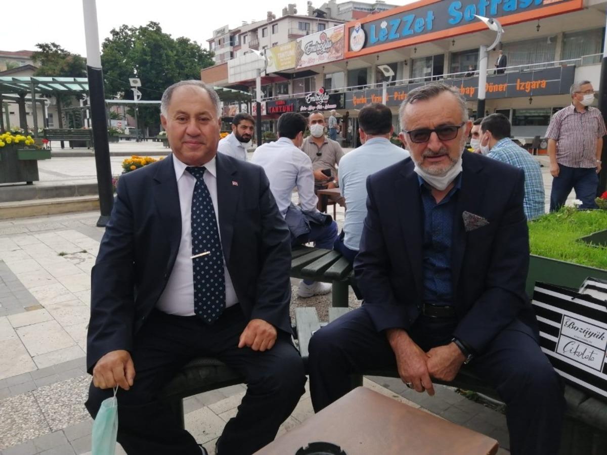 Birlikte başlayıp birlikte bıraktılar