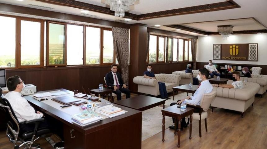 TÜGVA’dan rektöre ziyaret