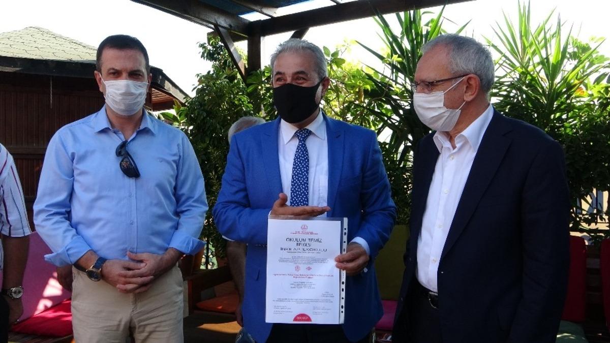 Kozan&rsquo;da 21 okula "Temiz Okul" belgesi