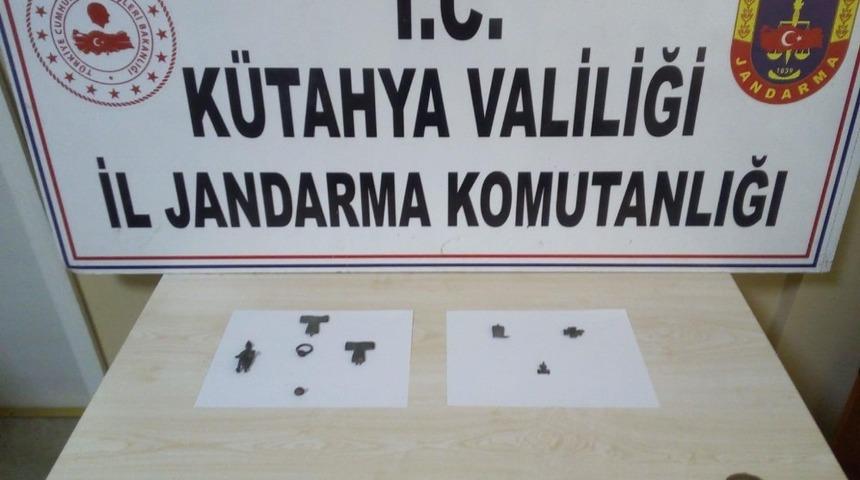 K&uuml;tahya&rsquo;da Roma d&ouml;nemine ait tarihi eserler ele ge&ccedil;irildi