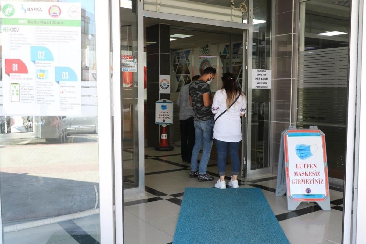 Bafra Belediyesine herkes HES ile giriyor