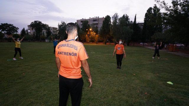 Uzman antrenörlerden vatandaşa ücretsiz spor desteği