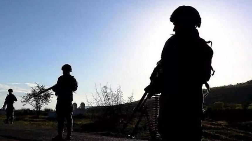 İ&ccedil;işleri Bakanlığı duyurdu! Şırnak'ta 1 ter&ouml;rist g&uuml;venlik g&uuml;&ccedil;lerine teslim oldu