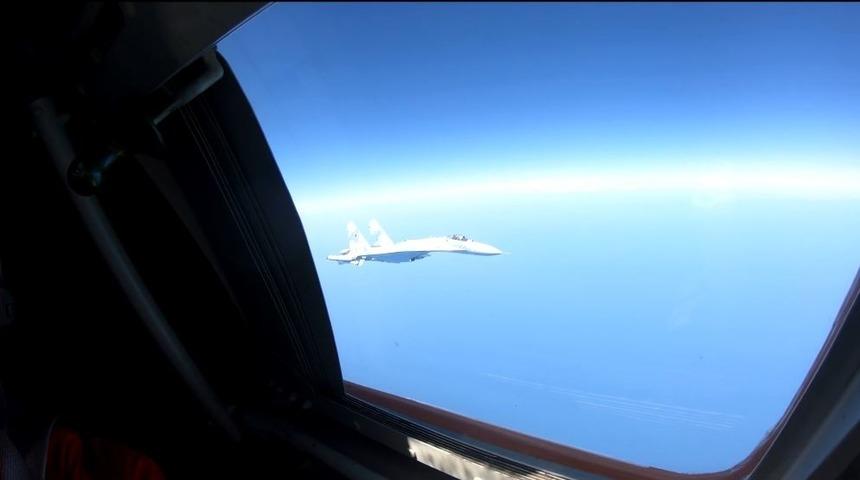 Rus keşif uçağı, Karadeniz üzerinde 5 saatlik uçuş yaptı