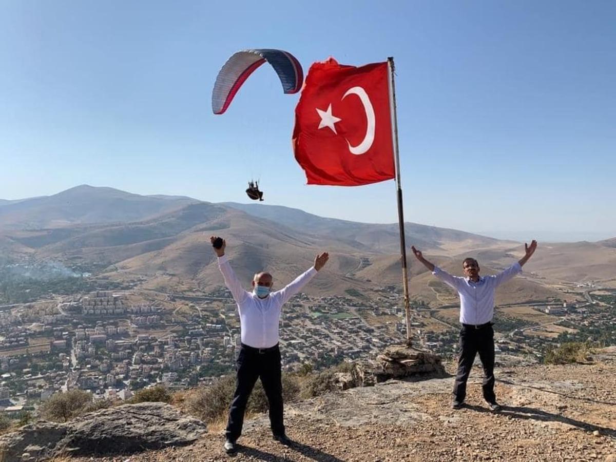 Yahyalı&rsquo;da yama&ccedil; paraş&uuml;t&uuml; heyecanı