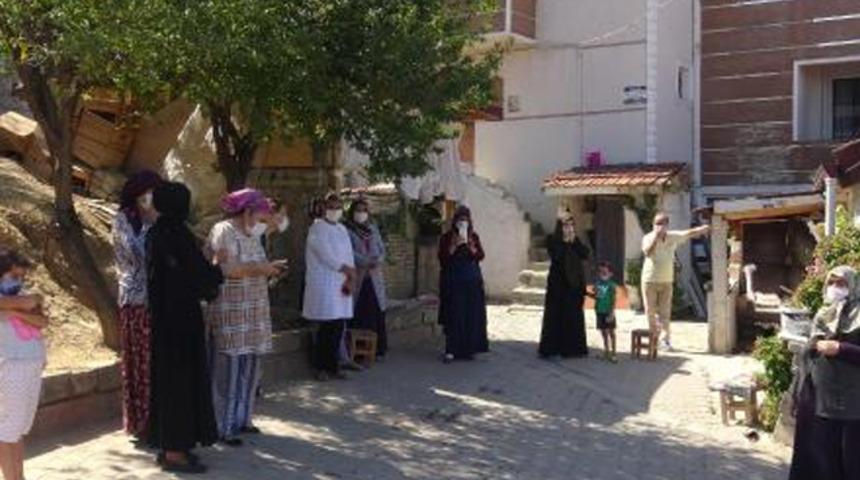 Kocaeli'de mahallelinin yılan ve akrep korkusu! Yetkililerden yardım istediler