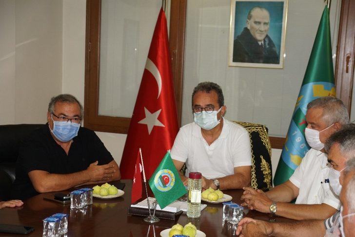 CHP Milletvekilleri Efeler Ziraat Odası’nı ziyaret etti G4