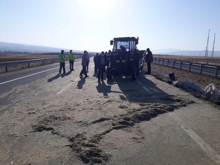 Ağrı’da traktör devrildi: 3 yaralı G5