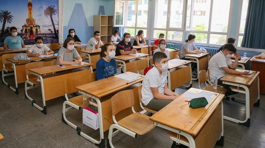 Sınavlar okulda mı olacak? Bakan Selçuk açıkladı! Okullarda sınav nasıl olacak?