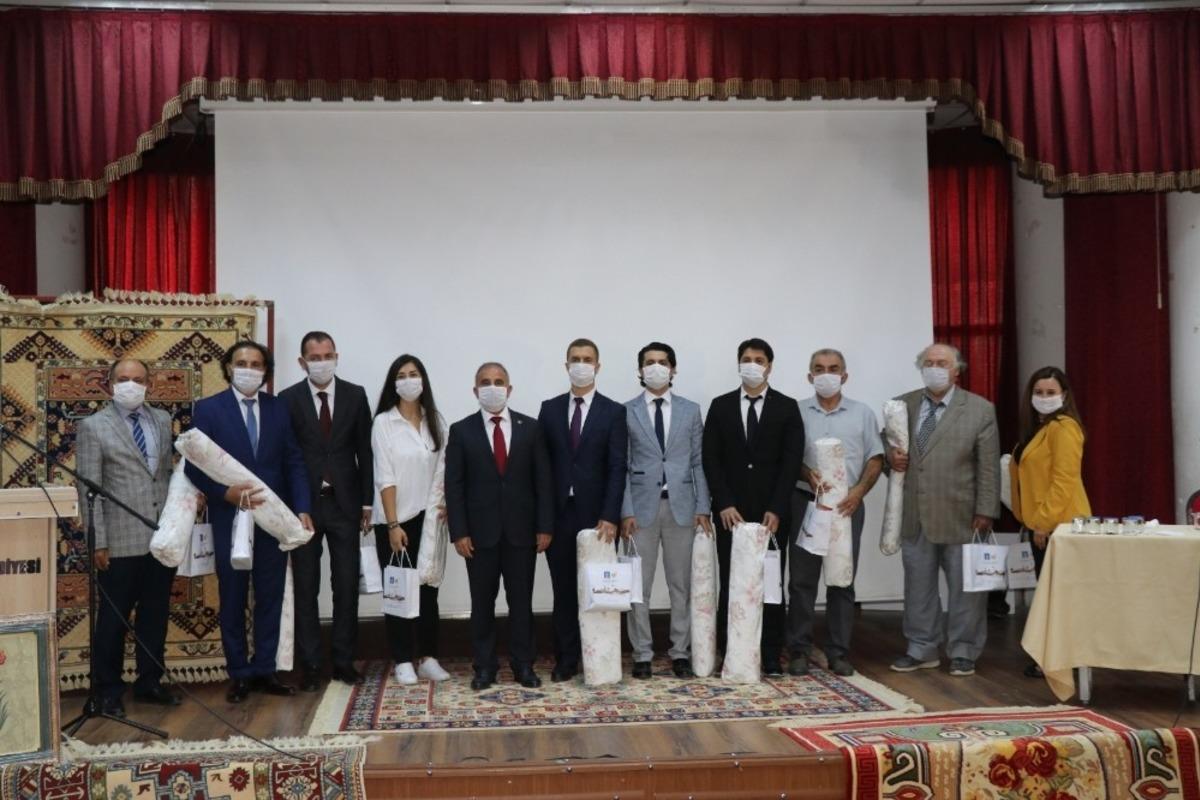 G&ouml;rdes&rsquo;te halıcılık paneli d&uuml;zenlendi