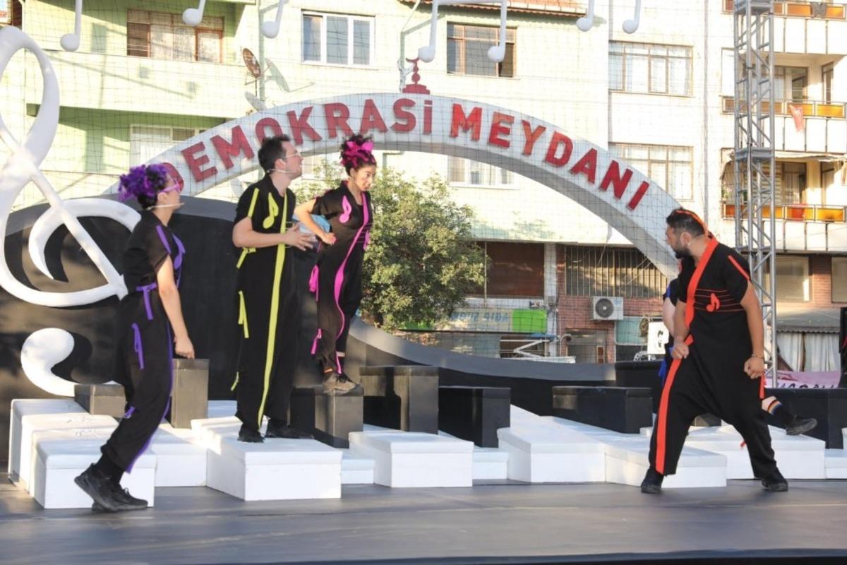 K&ouml;rfezli &ccedil;ocuklar hem g&uuml;ld&uuml; hem &ouml;ğrendi