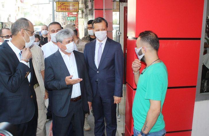 Vali Doğan maske ve mesafe uyarısında bulundu G3