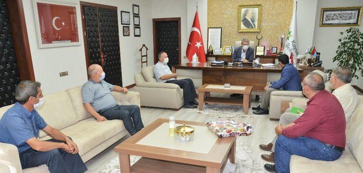 Gemerekli taşıyıcılardan Başkan Akay’a teşekkür plaketi G2