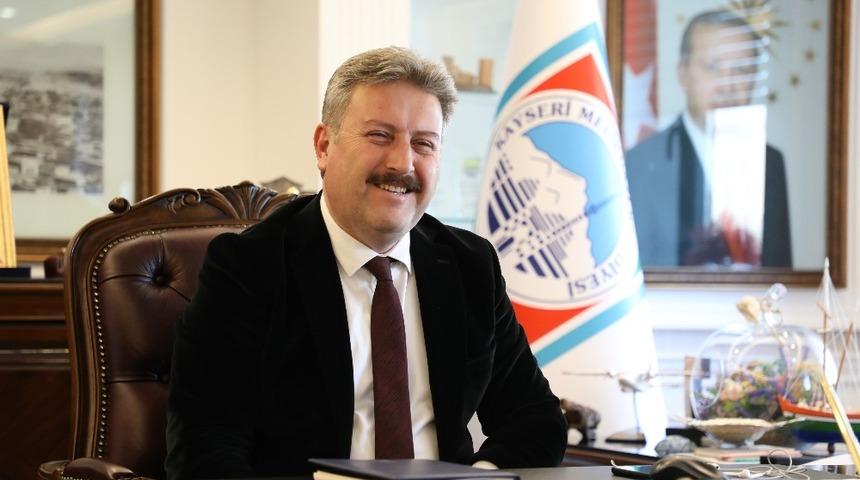 Başkan Dr. Palancıoğlu Kayserili sporcu Turgay Bayram’ı tebrik etti
