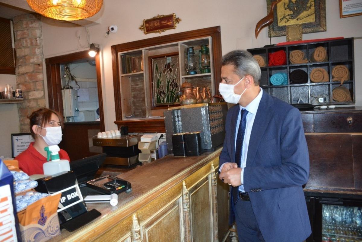 Vali Kara&ouml;meroğlu&rsquo;ndan Sinoplulara &rsquo;komşu ve akraba ziyareti&rsquo; uyarısı