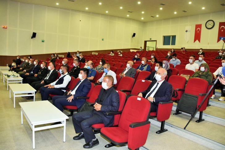 Kırıkkale’de şehit aileleri ve gazilere Devlet Övünç Madalyası verildi G5