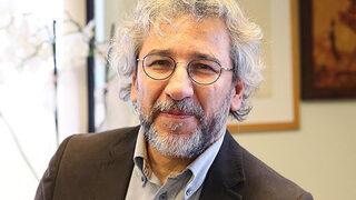 Can Dündar'ın kaçak sayılma süreci başlatıldı