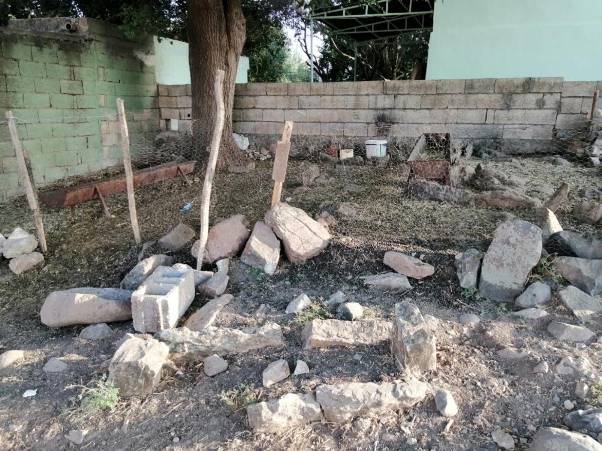 Tarihi t&uuml;rbe &ccedil;&ouml;p i&ccedil;inde kaldı