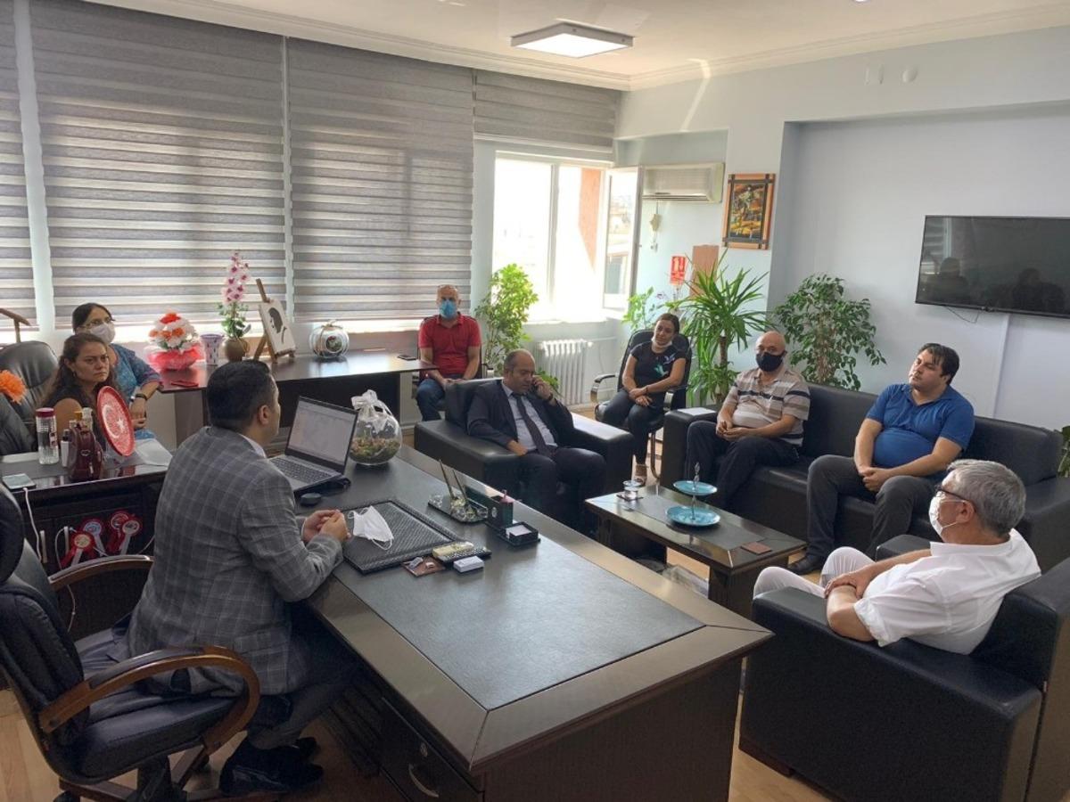 Aliağa İl&ccedil;e Milli Eğitim M&uuml;d&uuml;rl&uuml;ğ&uuml;nde devir teslim t&ouml;reni