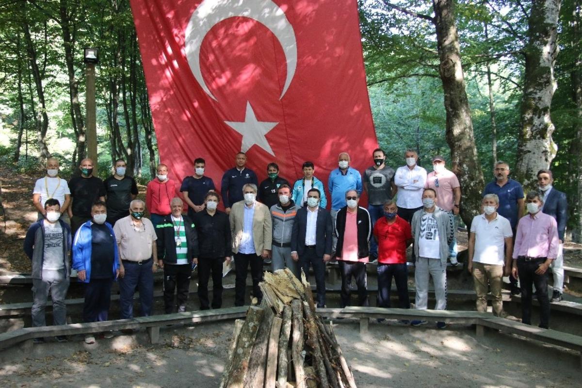 Spor muhabirleri Diriliş-2 Gen&ccedil;lik kampında buluştu