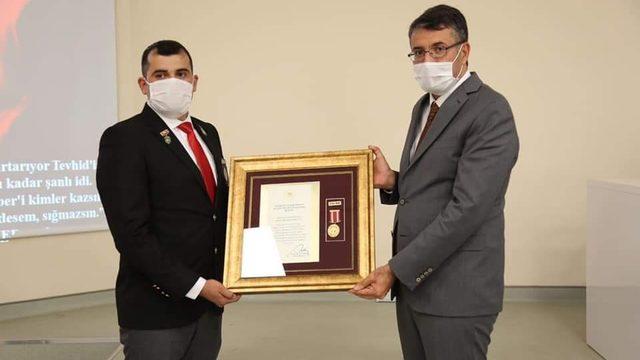 Kütahya’da 2 şehit yakını ve 2 gaziye ’Devlet övünç madalyası’