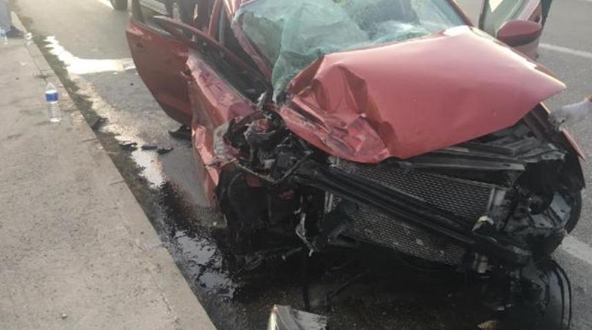 Amasya'da feci kaza! &Ouml;l&uuml; ve yaralılar var